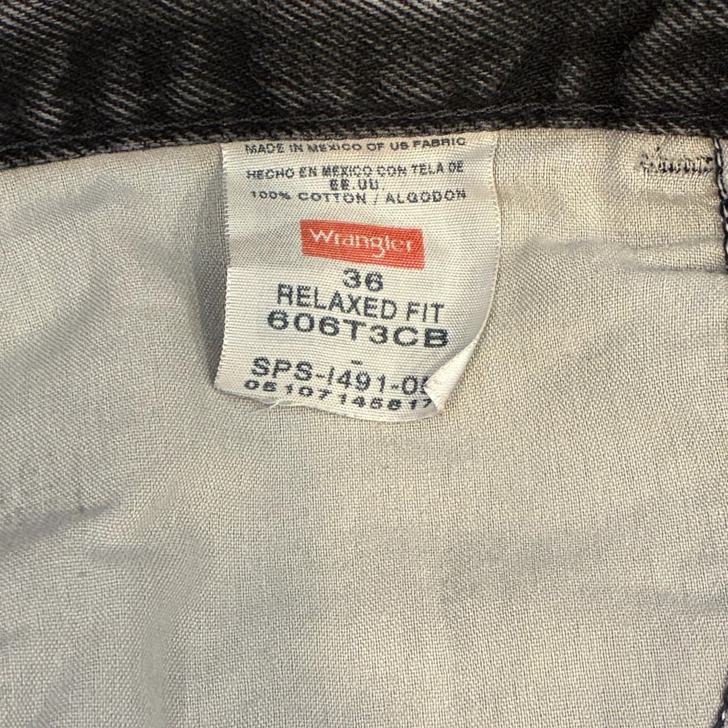 Wrangler - Vintage Y2K Black Denim Shorts