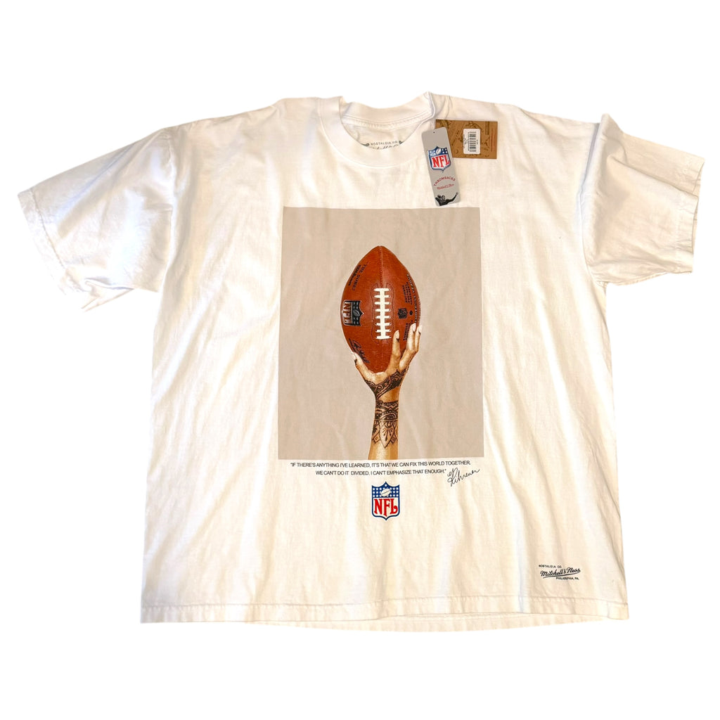 Mitchell & Ness - Rihanna Superbowl Deadstock White T-Shirt