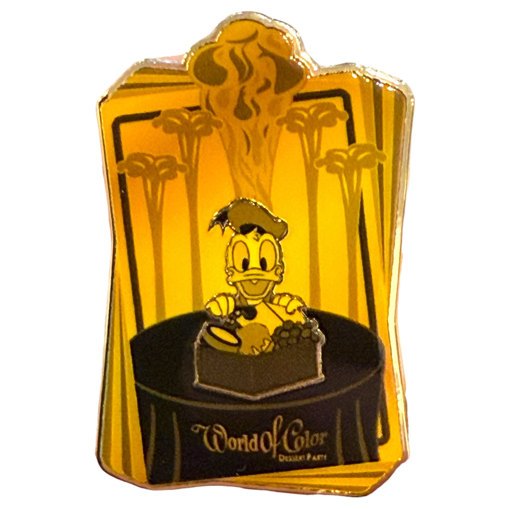 Disneyland - World Of Color Gold Tone Ultra Rare Donald Duck Disney Pin