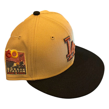 New Era - Los Angeles Dodgers Fitted 7 1/4 Gold Emblem Hat