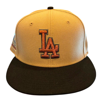 New Era - Los Angeles Dodgers Fitted 7 1/4 Gold Emblem Hat