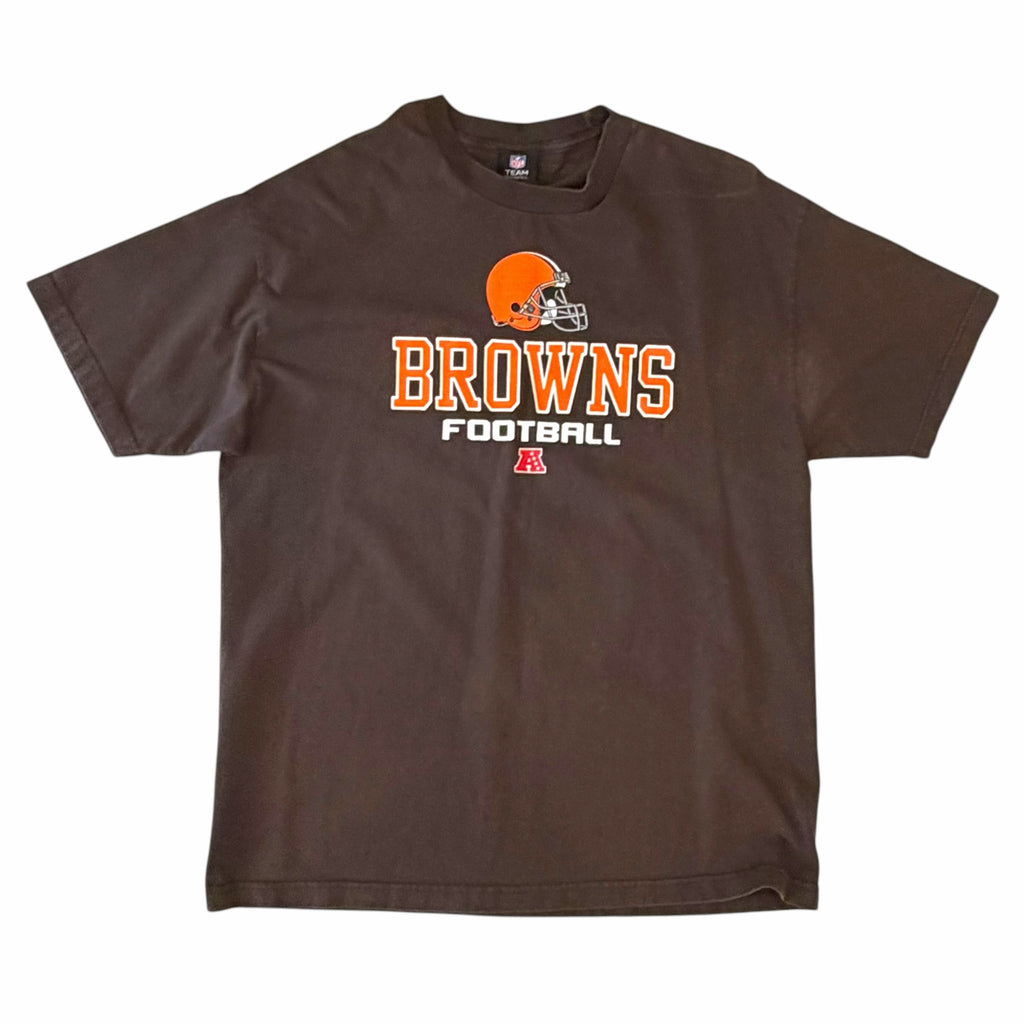 Vangsworld, Inc Cleveland Browns brown cotton t-shirt with team helmet graphic and screen-printed lettering